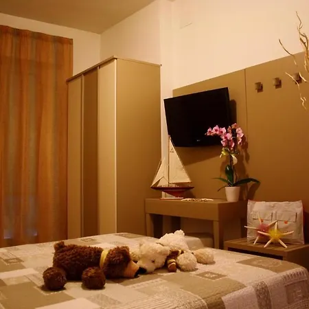 Hotel Camelia 2*