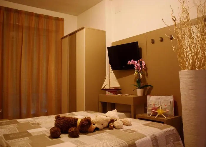 Отель Camelia 2*